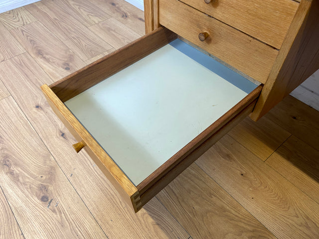 Stilvoller freistehender skandinavischer Schreibtisch in Eiche, mit Schubladen I Writing Desk Arbeitstisch Bürotisch Computertisch Danish Design Modern Vintage 60er 70er I