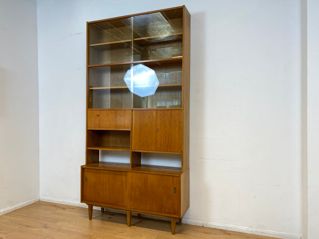 WMK I Hochwertiger großer Mid-Century Bücherschrank I Vollholz in Eiche I mit Vitrine und Schiebetüren I Büchervitrine Highboard Regalwand Eckregal Eckschrank Regal Wohnwand Vintage 50er 60er