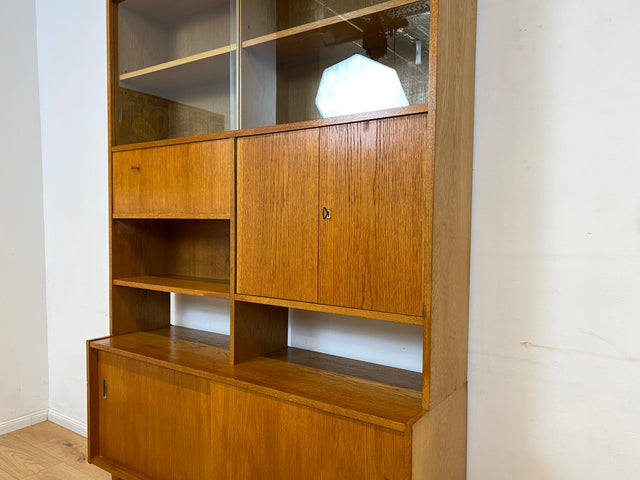 WMK I Hochwertiger großer Mid-Century Bücherschrank I Vollholz in Eiche I mit Vitrine und Schiebetüren I Büchervitrine Highboard Regalwand Eckregal Eckschrank Regal Wohnwand Vintage 50er 60er