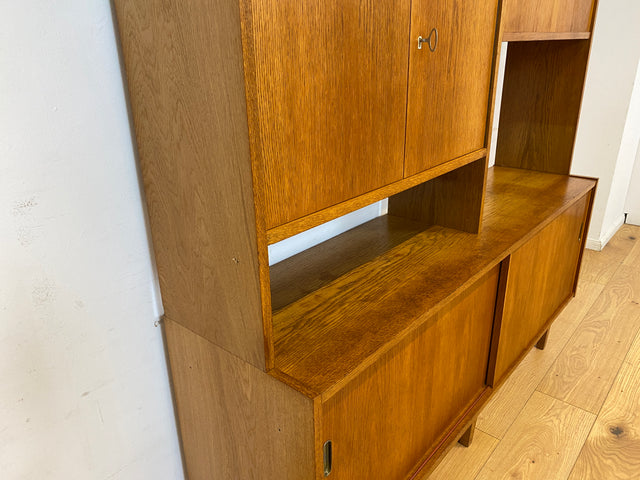 WMK I Hochwertiger großer Mid-Century Bücherschrank I Vollholz in Eiche I mit Vitrine und Schiebetüren I Highboard Büchervitrine Regalwand Eckregal Eckschrank Regal Wohnwand Vintage 50er 60er