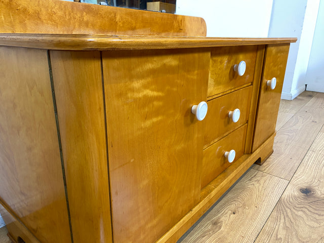 Freundliche und gut erhaltene helle Mid-Century Spiegelkommode I Vollholz furniert I Frisierkommode Schminktisch Kommode Wäschekommode Sideboard Spiegel 60er Vintage I