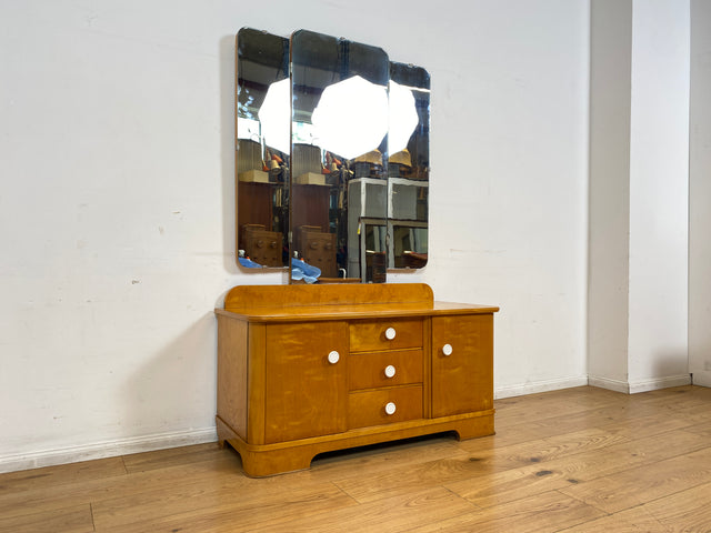 Freundliche und gut erhaltene helle Mid-Century Spiegelkommode I Vollholz furniert I Frisierkommode Schminktisch Kommode Wäschekommode Sideboard Spiegel 60er Vintage I