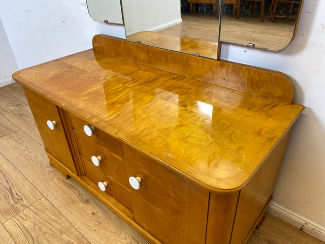 Freundliche und gut erhaltene helle Mid-Century Spiegelkommode I Vollholz furniert I Frisierkommode Schminktisch Kommode Wäschekommode Sideboard Spiegel 60er Vintage I