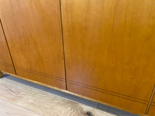 Formschöner heller 50er Jahre Kleiderschrank aus vollem Holz mit perfekter Aufteilung I Schrank Schlafzimmerschrank Wäscheschrank Wardrobe Mid-Century 60er Vintage Retro I