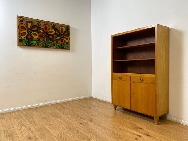 WMK I Hochwertiger heller Mid-Century Bücherschrank von Musterring aus vollem Holz mit Schubladen