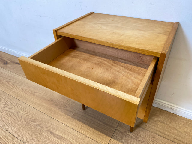 WMK I Stilvoller und sehr gut erhaltener heller Mid-Century Nachttisch mit Schublade I Nachtkommode Nachtschrank Nachtschränkchen Kommode Beistelltisch 50er 60er Vintage I Berlin Nürnberg Münster
