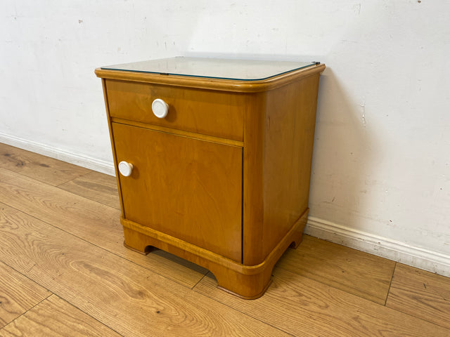 Freundlicher heller Mid-Century Nachttisch mit Schublade und Glasauflage I Vollholz furniert I Nachtkommode Nachtschrank Nachtschränkchen Kommode 60er Vintage I