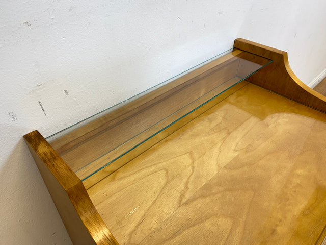 WMK I Eleganter heller Mid-Century Nachttisch mit Schubladen und Messinggriffen I