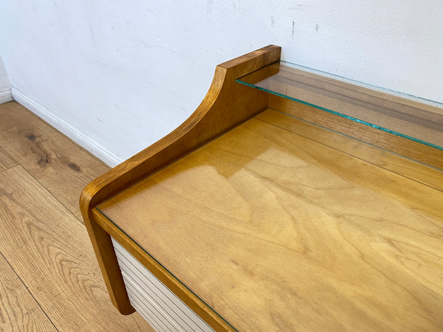WMK I Eleganter heller Mid-Century Nachttisch mit Schubladen und Messinggriffen I