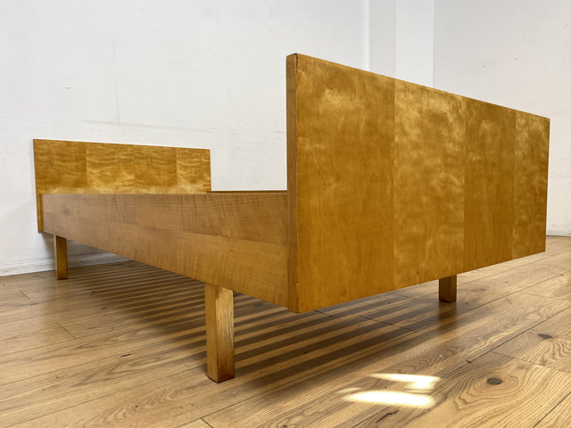 WMK I Stilvolles helles Mid-Century Einzelbett von VEB Hellerau aus 1965 mit verstellbarem 90x190 cm Lattenrost