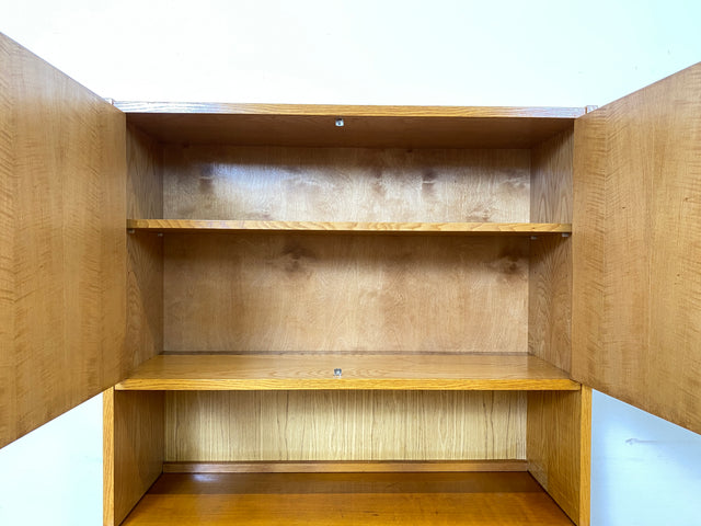 WMK I Stilvolles helles Mid-Century Highboard aus 1962 I Vollholz in Kirsche I Schrank Bücherschrank Wohnzimmerschrank Kommode Sideboard Bücherschrank 60er Vintage DDR Retro I