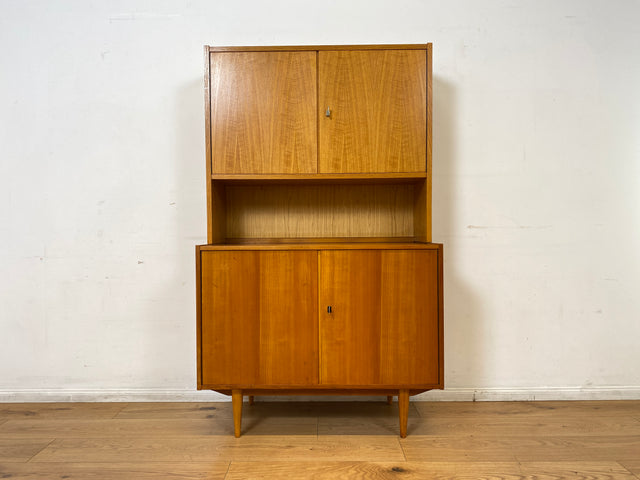 WMK I Stilvolles helles Mid-Century Highboard aus 1962 I Vollholz in Kirsche I Schrank Bücherschrank Wohnzimmerschrank Kommode Sideboard Bücherschrank 60er Vintage DDR Retro I