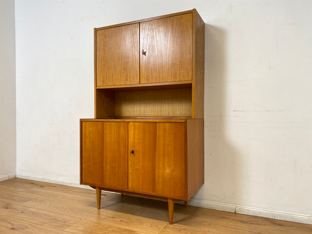 WMK I Stilvolles helles Mid-Century Highboard aus 1962 I Vollholz in Kirsche I Schrank Bücherschrank Wohnzimmerschrank Kommode Sideboard Bücherschrank 60er Vintage DDR Retro I