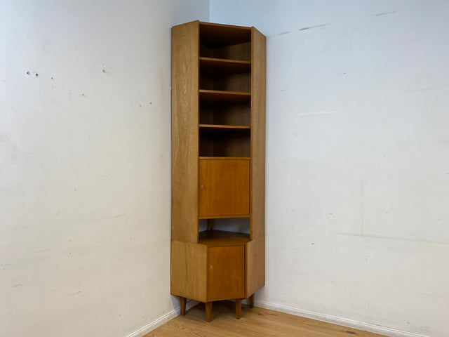 WMK I Hochwertiger hoher Mid-Century Eckschrank I Vollholz in Eiche I mit verstell. Regalböden I Eckregal Highboard Bücherschrank Büchervitrine Regalwand Regal Wohnwand Vintage 50er 60er I