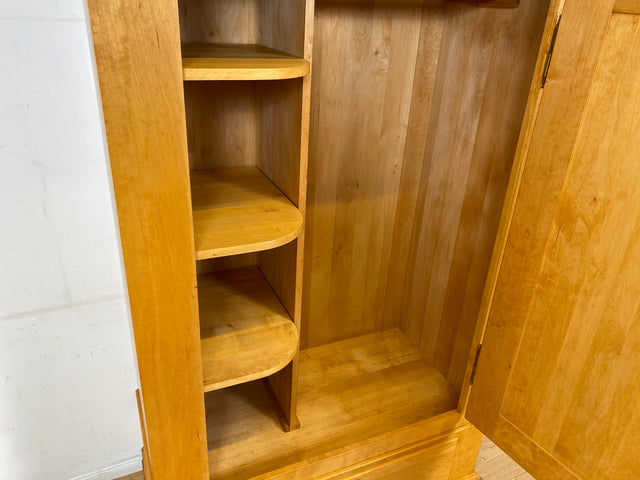 Hochwertiger Kleiderschrank im antiken Stil aus massivem Kirschholz mit Schublade I Schrank Wäscheschrank Bauernschrank Dielenschrank Vertiko Biedermeier Landhaus Vintage I