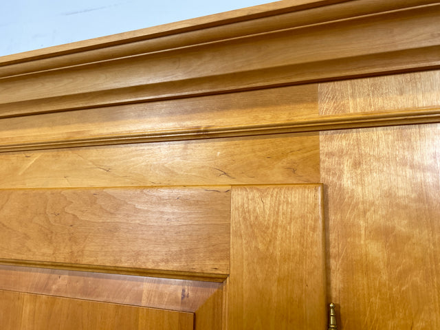 Hochwertiger Kleiderschrank im antiken Stil aus massivem Kirschholz mit Schublade I Schrank Wäscheschrank Bauernschrank Dielenschrank Vertiko Biedermeier Landhaus Vintage I