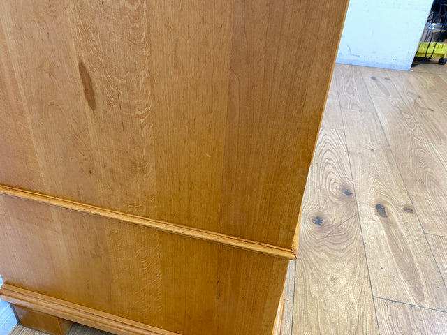 Hochwertiger Kleiderschrank im antiken Stil aus massivem Kirschholz mit Schublade I Schrank Wäscheschrank Bauernschrank Dielenschrank Vertiko Biedermeier Landhaus Vintage I