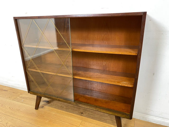 WMK I Schöne Mid-Century Vitrine mit Einlegeböden