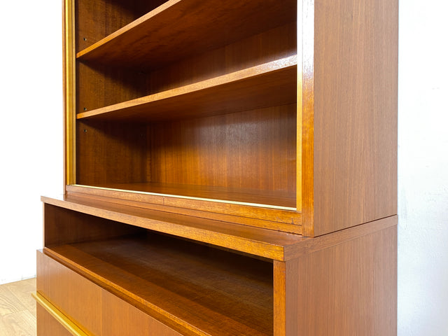 WMK I Stilvoller und gut erhaltener Mid-Century Bücherschrank aus 1965 von PGH Wohnkultur mit Schubladen
