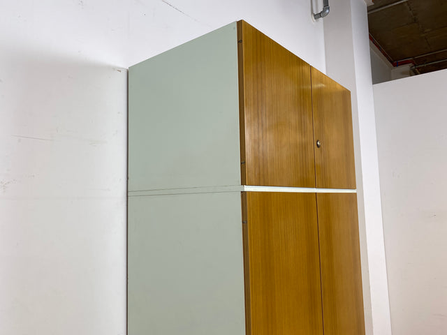 I Retro pur I Sehr schöner großer Mid-Century Kleiderschrank aus 1967 mit Aufsatz I Schrank Schlafzimmerschrank Garderobe Wardrobe Flurschrank 60er 70er Vintage DDR I