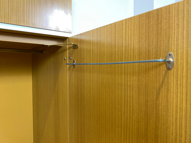 I Retro pur I Sehr schöner großer Mid-Century Kleiderschrank aus 1967 mit Aufsatz I Schrank Schlafzimmerschrank Garderobe Wardrobe Flurschrank 60er 70er Vintage DDR I