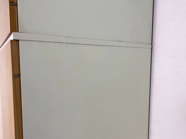 I Retro pur I Sehr schöner großer Mid-Century Kleiderschrank aus 1967 mit Aufsatz I Schrank Schlafzimmerschrank Garderobe Wardrobe Flurschrank 60er 70er Vintage DDR I