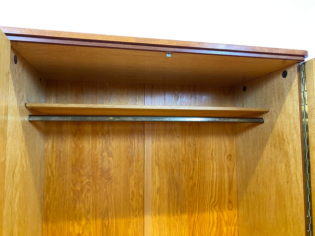 Schöner & perfekt aufgeteilter 3-türiger Mid-Century Kleiderschrank mit Schubladen I Schrank Schlafzimmerschrank Wäscheschrank Wardrobe Rockabilly 50er 60er Vintage I