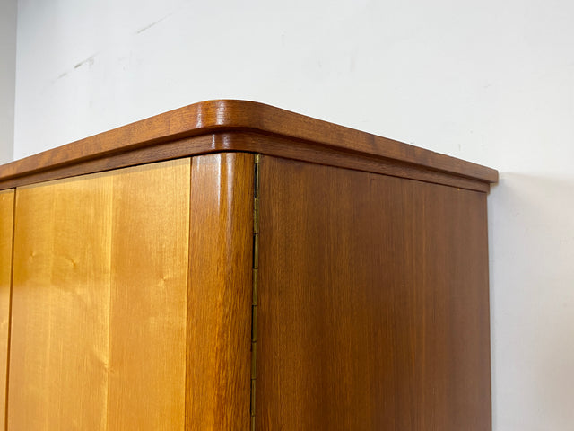 Schöner & perfekt aufgeteilter 3-türiger Mid-Century Kleiderschrank mit Schubladen I Schrank Schlafzimmerschrank Wäscheschrank Wardrobe Rockabilly 50er 60er Vintage I