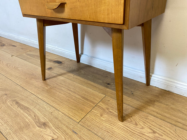 WMK I Formschöner und sehr gut erhaltener Mid-Century Nachttisch mit Schublade & Glas Ablage I Nachtkommode Nachtschrank Nachtschränkchen Kommode Beistelltisch 50er 60er Vintage I Berlin Köln Bremen