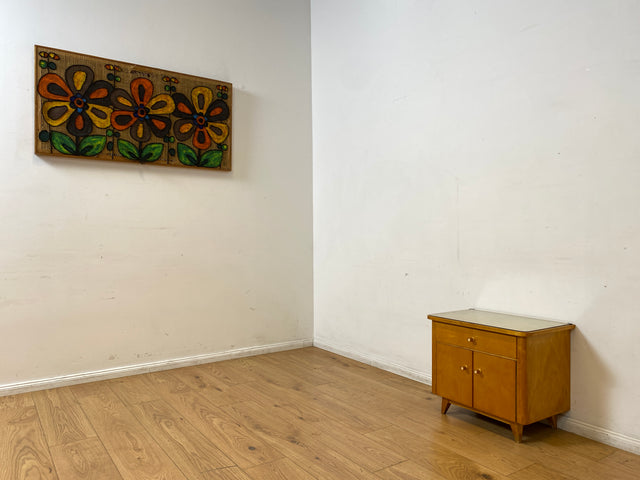WMK I 1/2 Stilvoller Mid-Century Nachttisch mit Schubladen, Glasauflage und Originalgriffen