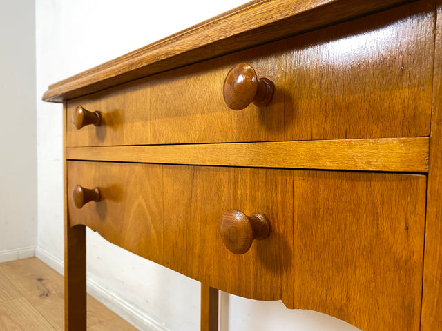Schöne und sehr gut erhaltene Mid-Century Nähkommode aus vollem Holz mit Schubladen und Holzgriffen I Kommode Ablage Flurkommode Nähtisch Schminktisch Beistelltisch Vintage I