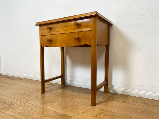 Schöne und sehr gut erhaltene Mid-Century Nähkommode aus vollem Holz mit Schubladen und Holzgriffen I Kommode Ablage Flurkommode Nähtisch Schminktisch Beistelltisch Vintage I