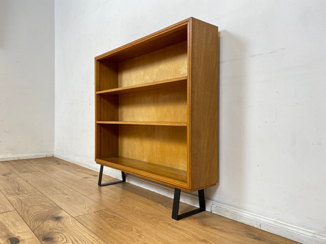 Hochwertiges Mid-Century Regal aus vollem Holz mit verstellbaren Regalböden & neuen Metallfüßen I Holzregal Bücherregal Bücherschrank Küchenregal Regalwand Vintage Retro 60er I