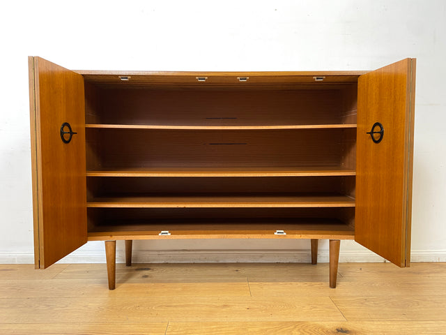 Stilvolle und gut erhaltene Mid-Century Schuhkommode mit hübschen Originalgriffen I Schuhschrank Flurschrank Flurkommode Sideboard Kommode Schuh 60er 70er Vintage Retro I