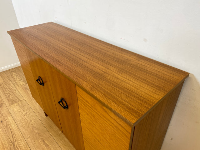 Stilvolle und gut erhaltene Mid-Century Schuhkommode mit hübschen Originalgriffen I Schuhschrank Flurschrank Flurkommode Sideboard Kommode Schuh 60er 70er Vintage Retro I