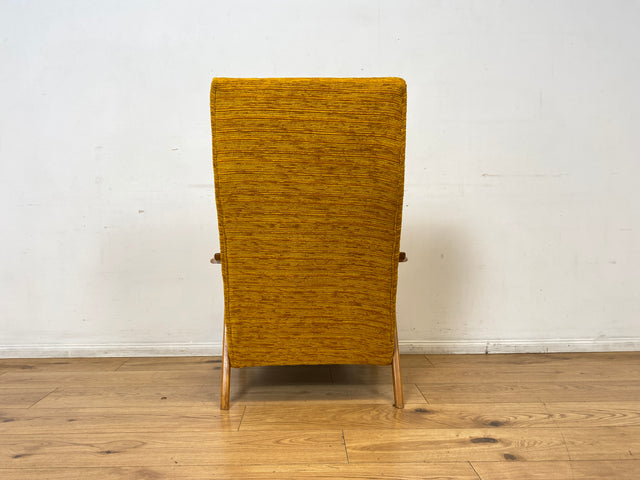 Besonders schöner und gemütlicher Mid-Century Sessel mit tollem senfgelben Stoffbezug