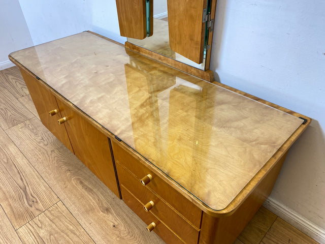 WMK I Stilvolle Mid-Century Spiegelkommode mit Klappbarem Spiegel & Schubladen