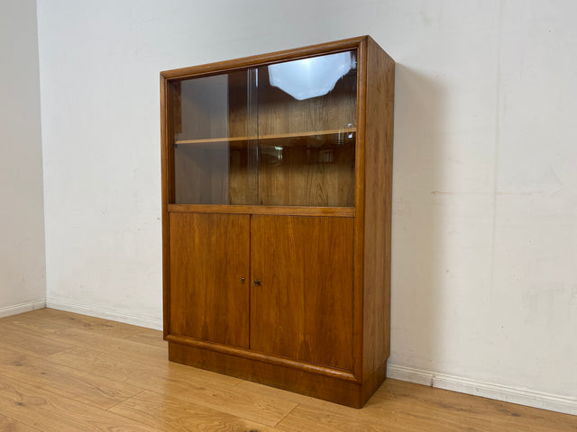 Stilvolle Mid-Century Vitrine aus vollem Holz in Eiche mit Schubladen I Glasvitrine Bücherschrank Büchervitrine Highboard Schrank Geschirrschrank Vintage 50er 60er I