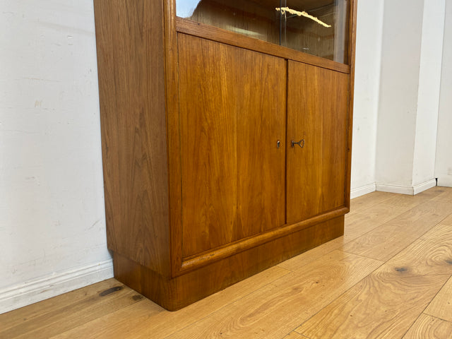 Stilvolle Mid-Century Vitrine aus vollem Holz in Eiche mit Schubladen I Glasvitrine Bücherschrank Büchervitrine Highboard Schrank Geschirrschrank Vintage 50er 60er I