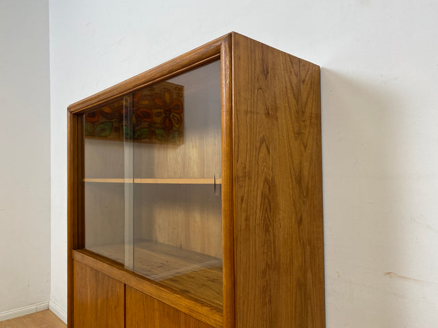 Stilvolle Mid-Century Vitrine aus vollem Holz in Eiche mit Schubladen I Glasvitrine Bücherschrank Büchervitrine Highboard Schrank Geschirrschrank Vintage 50er 60er I