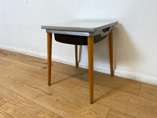 WMK I Praktischer Mid-Century Waschhocker mit klappbarem Sitz & herausnehmbarer Emaille Schüssel
