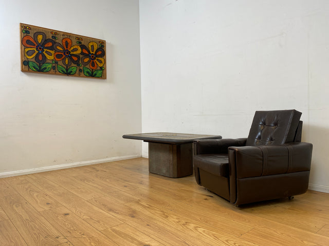 Großartiger postmoderner Couchtisch in zeitlosem Design mit Schieferplatte und Naturstein Intarsien