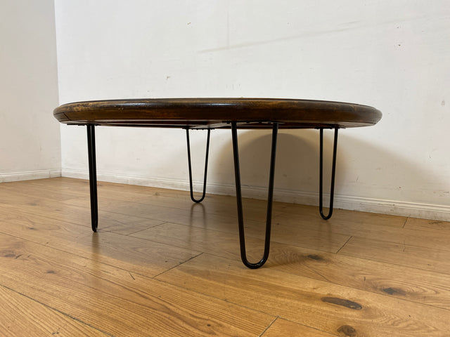 WMK I Sehr schöner runder großer Upcycling Couchtisch mit 30er Jahre Mosaik Tischplatte & neuen Hairpin Metallfüßen