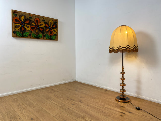 WMK I Besonders schöne Retro Stehlampe mit formschönem Lampenschirm & grandiosem Lampenfuß aus Messing & Holz