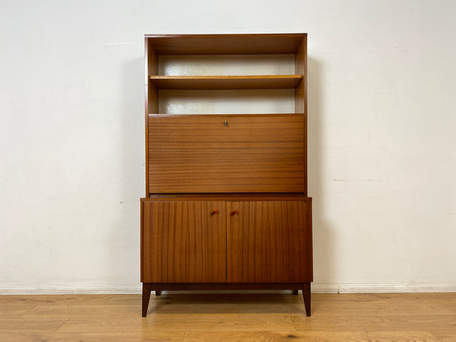 WMK I Eleganter und sehr gut erhaltener Schreibschrank aus 1970