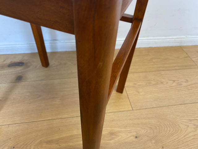 WMK I Edler und gut erhaltener kleiner skandinavischer Mid-Century Beistelltisch in Teakholz I Tisch Ablage Couchtisch Blumentisch Nachttisch Danish Design Vintage 60er Teak I