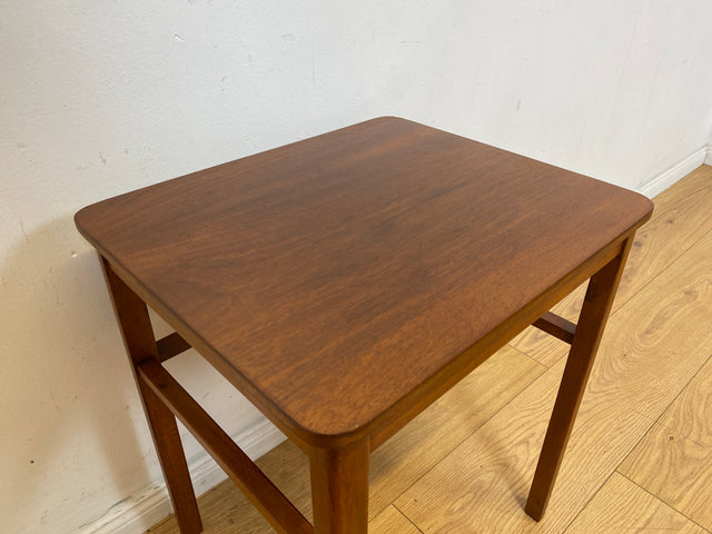WMK I Edler und gut erhaltener kleiner skandinavischer Mid-Century Beistelltisch in Teakholz I Tisch Ablage Couchtisch Blumentisch Nachttisch Danish Design Vintage 60er Teak I