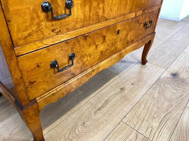 WMK I Besonders schöner skandinavischer Mid-Century Sekretär aus vollem Holz mit Intarsien