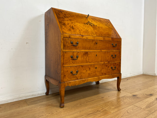 WMK I Besonders schöner skandinavischer Mid-Century Sekretär aus vollem Holz mit Intarsien