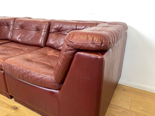 WMK I Gemütliches skandinavisches 70er Jahre Modular Sofa mit Echtleder Bezug & charaktervoller Patina
